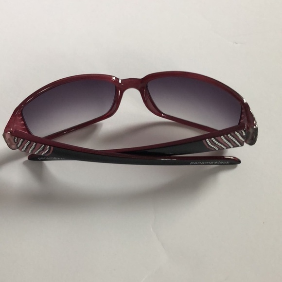 🏵2/$45🏵 Fashion Sunglasses - Picture 4 of 14